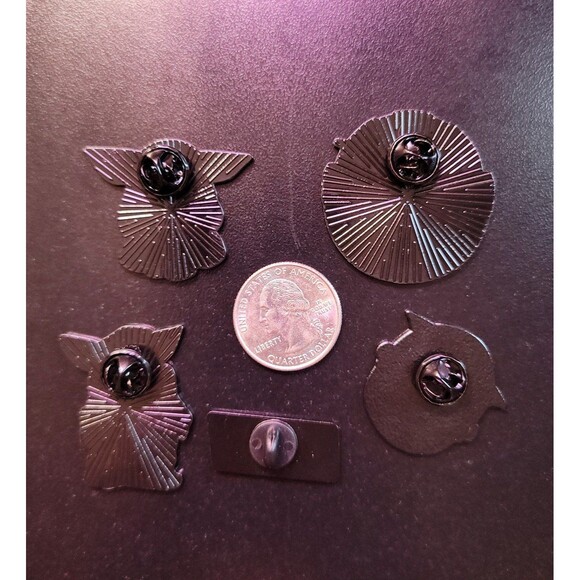 Star Wars baby yoda enamel pin set‎ of 5 mandalorian - Picture 2 of 2